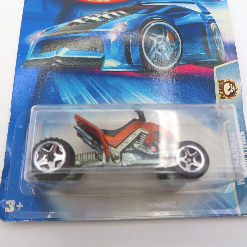 Hot Wheels 2004 Wastelanders Sand Stinger Orange Diecast Car 200 B3799